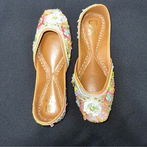 Fizzy Goblet juttis shoes EU 35 traditional Indian Punjabi flats‎